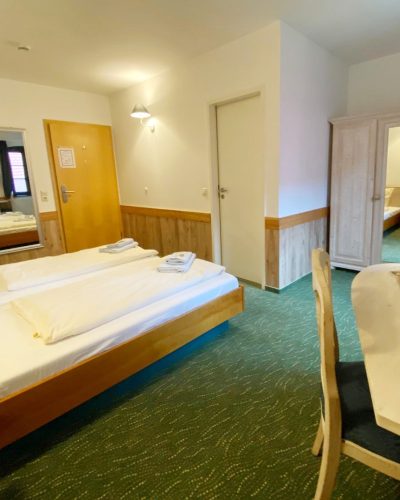 Burgblick_Doppelzimmer_113_06
